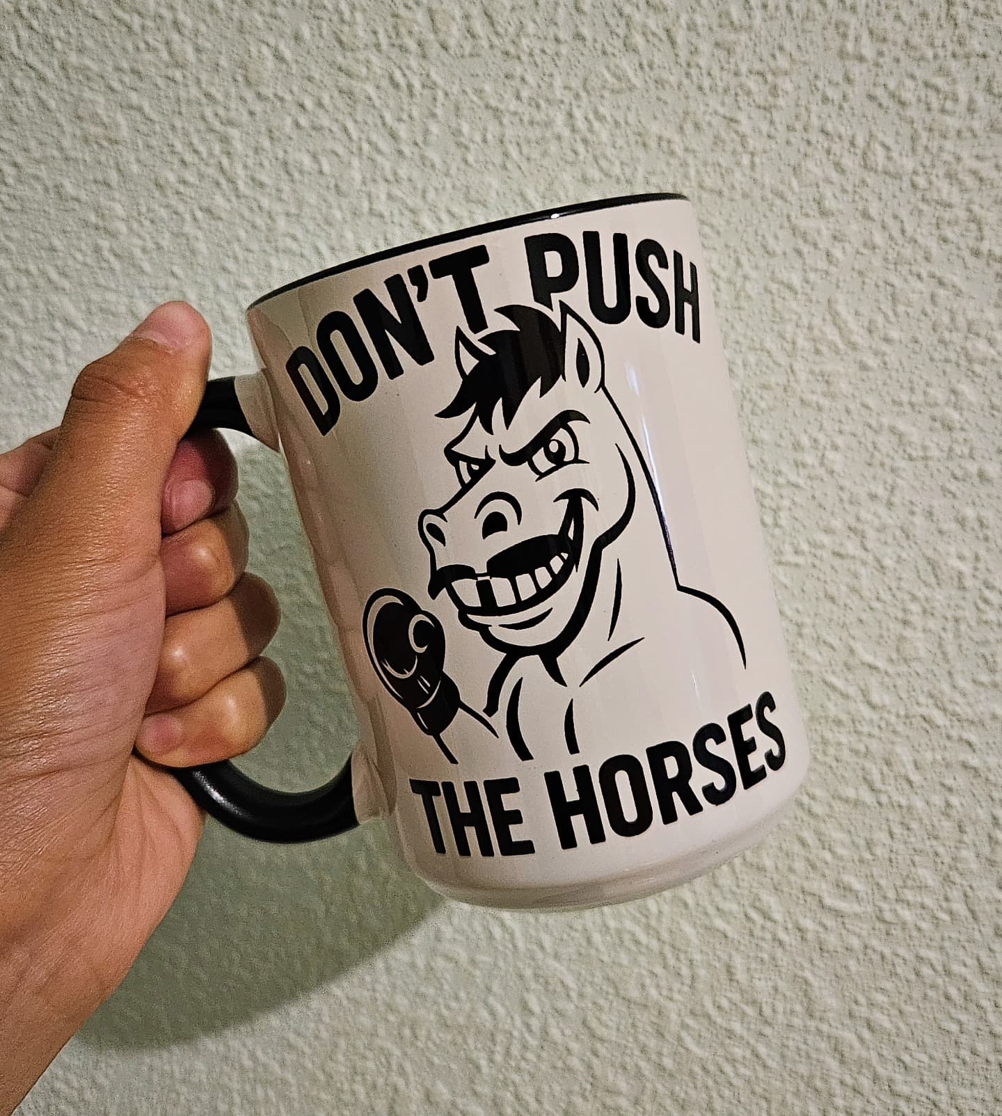"Don't push the horses"
Ціна чашки:
‐ 425 мл — 20